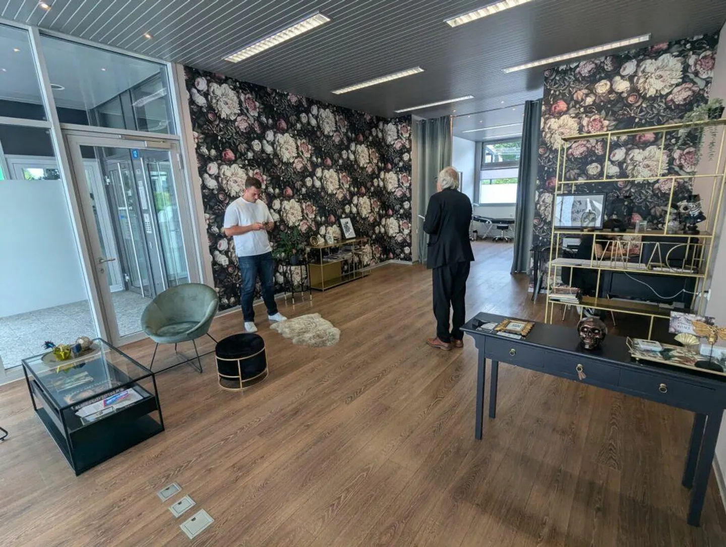 Espace de vente dans un emplacement privilégié à Rotkreuz - Photo 6 sur 14