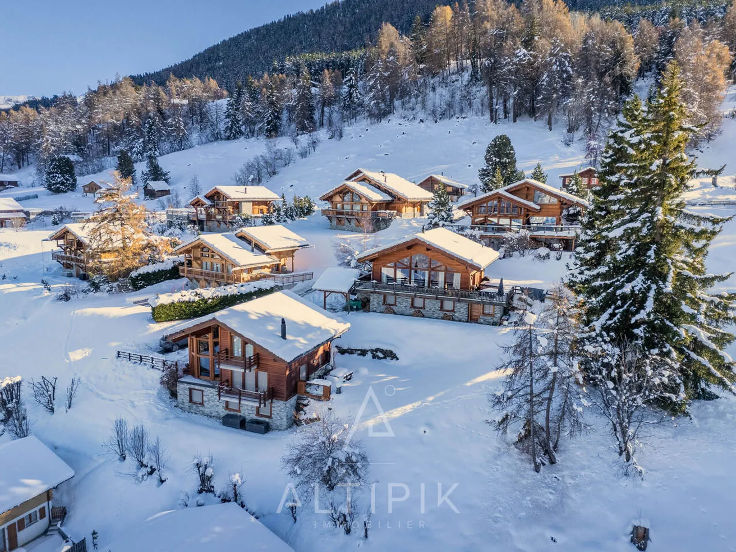 Chalet mit unglaublichem Blick - für Ausländer verfügbar - Foto 3 von 13