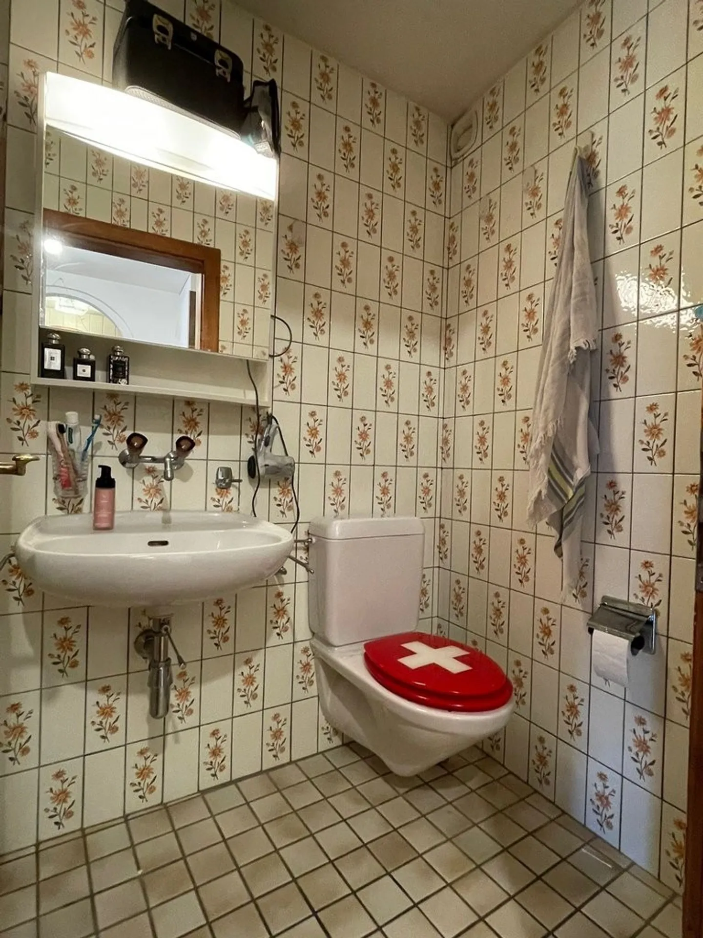 FRIBOURG (Bourg district) - 1.5 rooms on the 4th floor - Photo 7 of 9