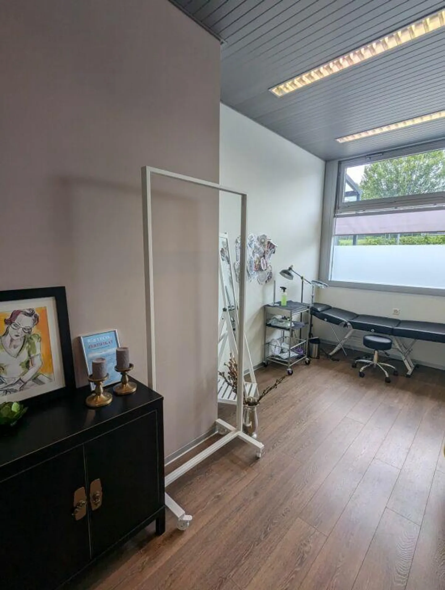 Espace de vente dans un emplacement privilégié à Rotkreuz - Photo 8 sur 14
