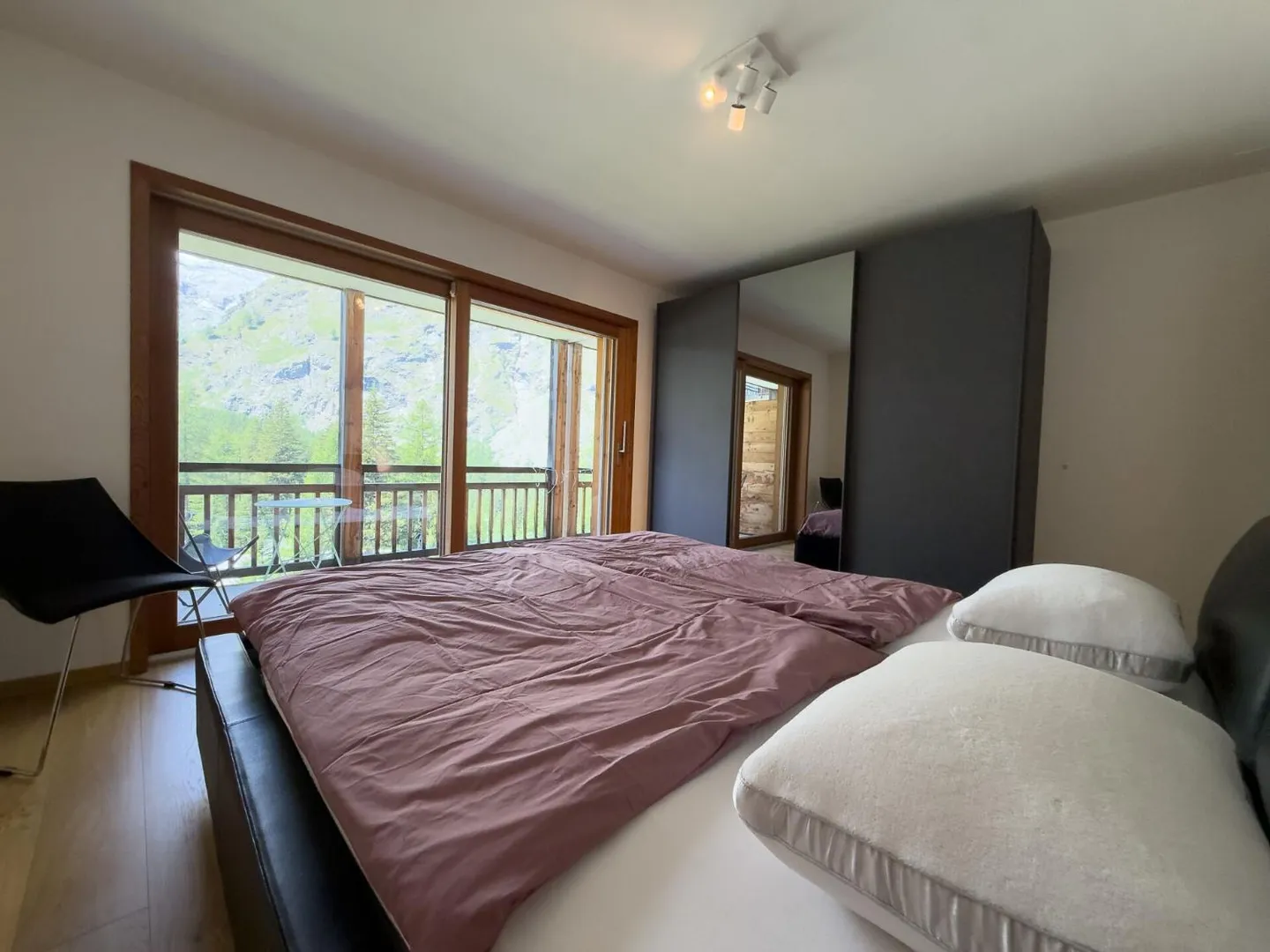 2.5 camere con vista panoramica sulle vette - Foto 5 di 8