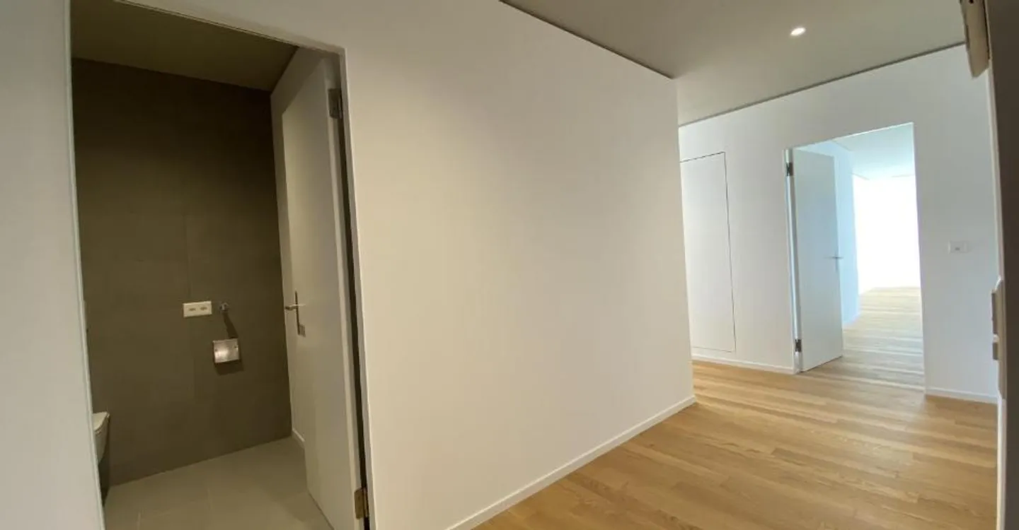 Appartement de Luxe avec Vue Époustouflante - Photo 8 sur 13