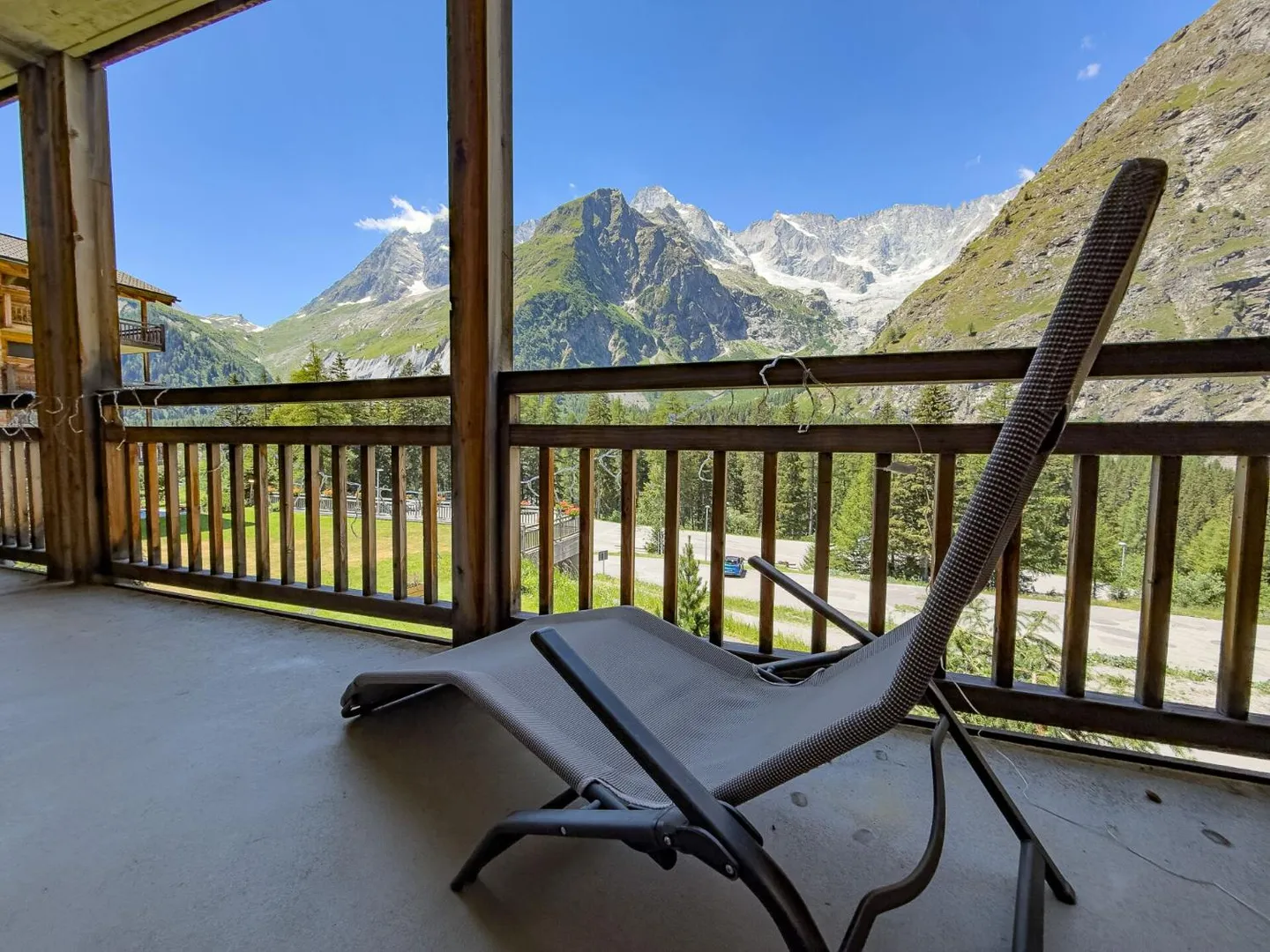 2.5 camere con vista panoramica sulle vette - Foto 6 di 8