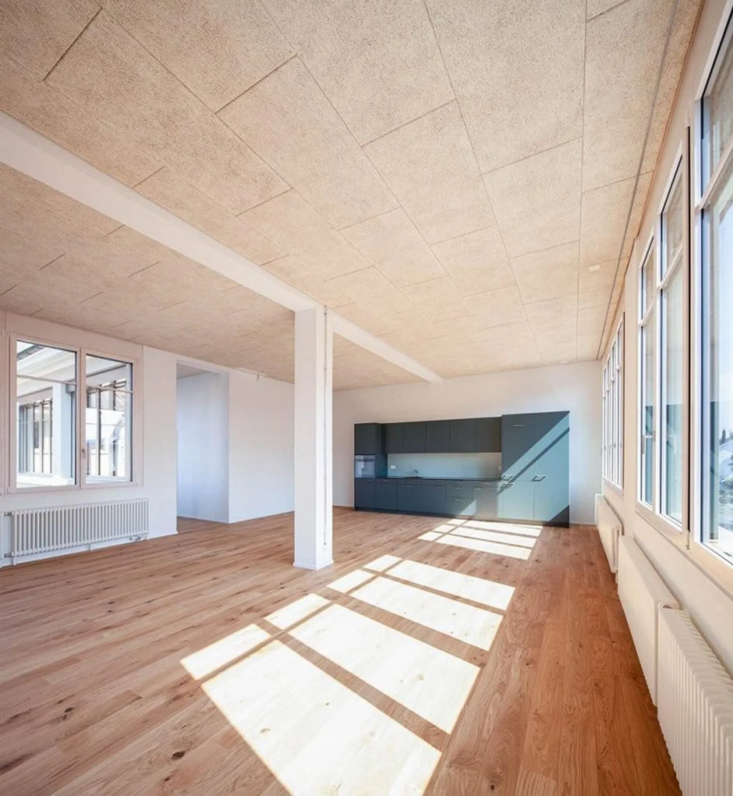 Bellissimo appartamento loft di 4 stanze - 2 affitti netti in omaggio! - Foto 3 di 9