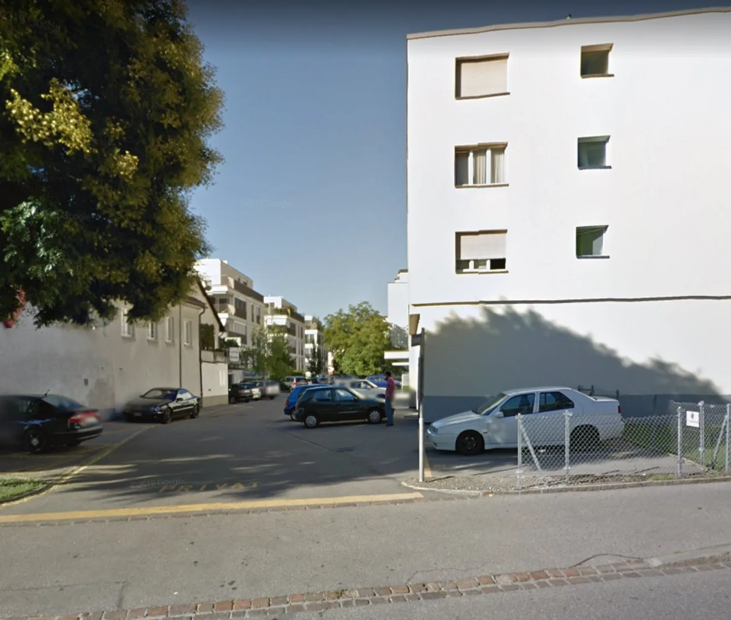 Posto auto all'aperto - Foto 1 di 1