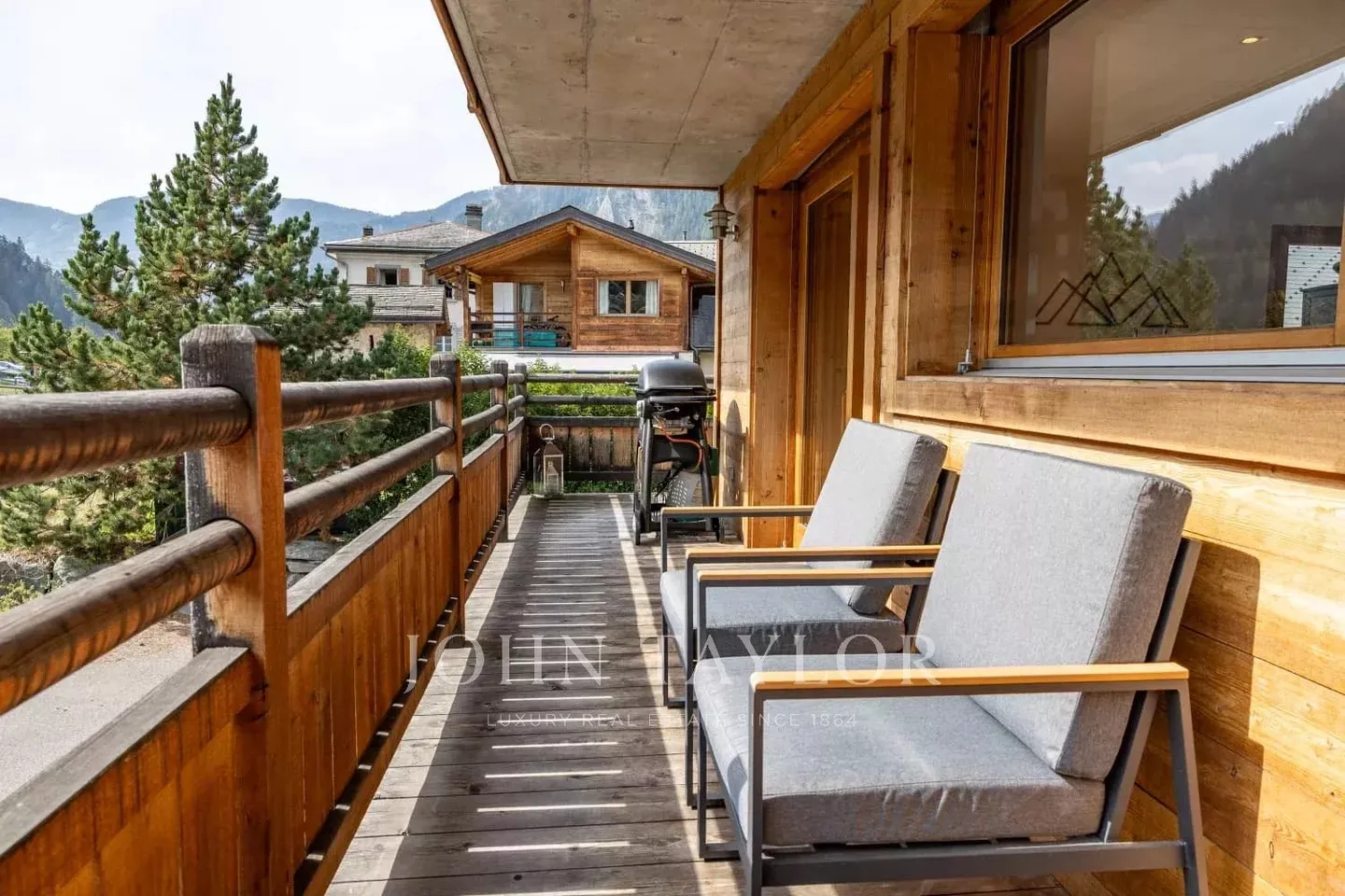 Sunny 2 Bedroom Apartment ? Le Châble - Photo 5 of 12