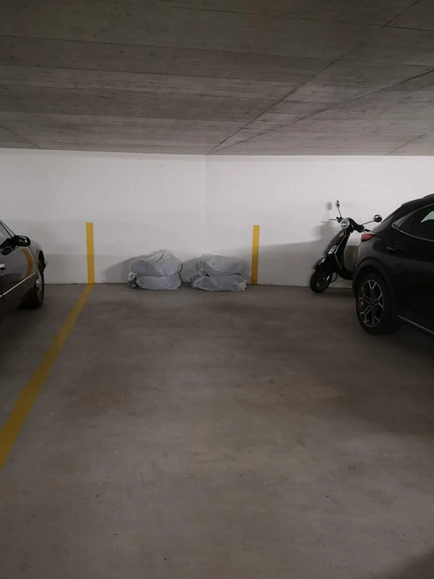 Tiefgaragenplatz in Wohnquartier - CHF140.-/Monat (ohne zusätzli MWST) - Foto 2 von 2