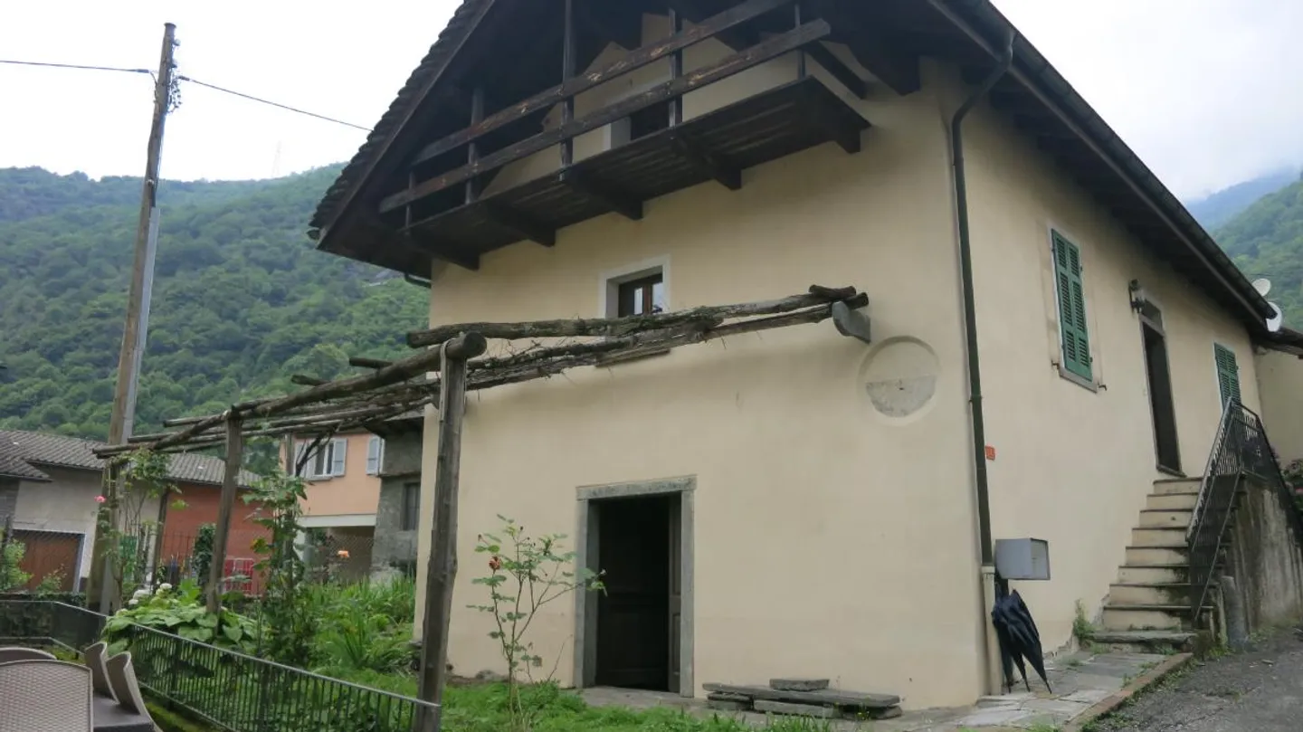 FERIENHAUS- CASA CON GIARDINO, ORTO E POSTEGGIO - Foto 1 di 5