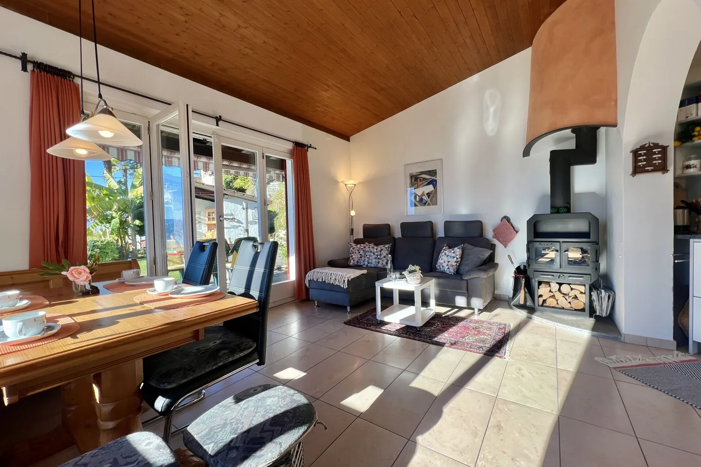 SOLD! Single-family house with unobstructed mountain and lake view - Photo 6 of 35