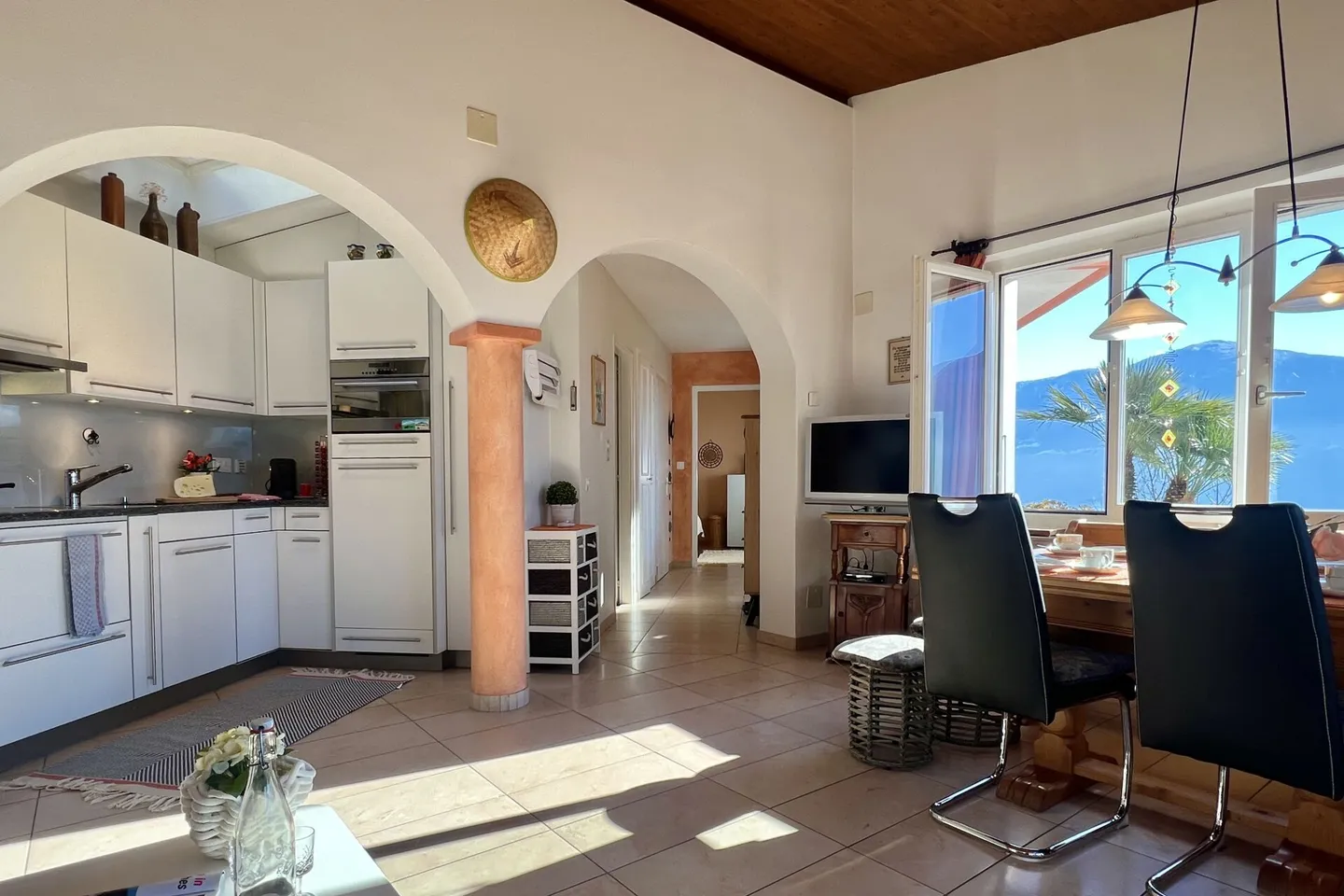 SOLD! Single-family house with unobstructed mountain and lake view - Photo 8 of 35