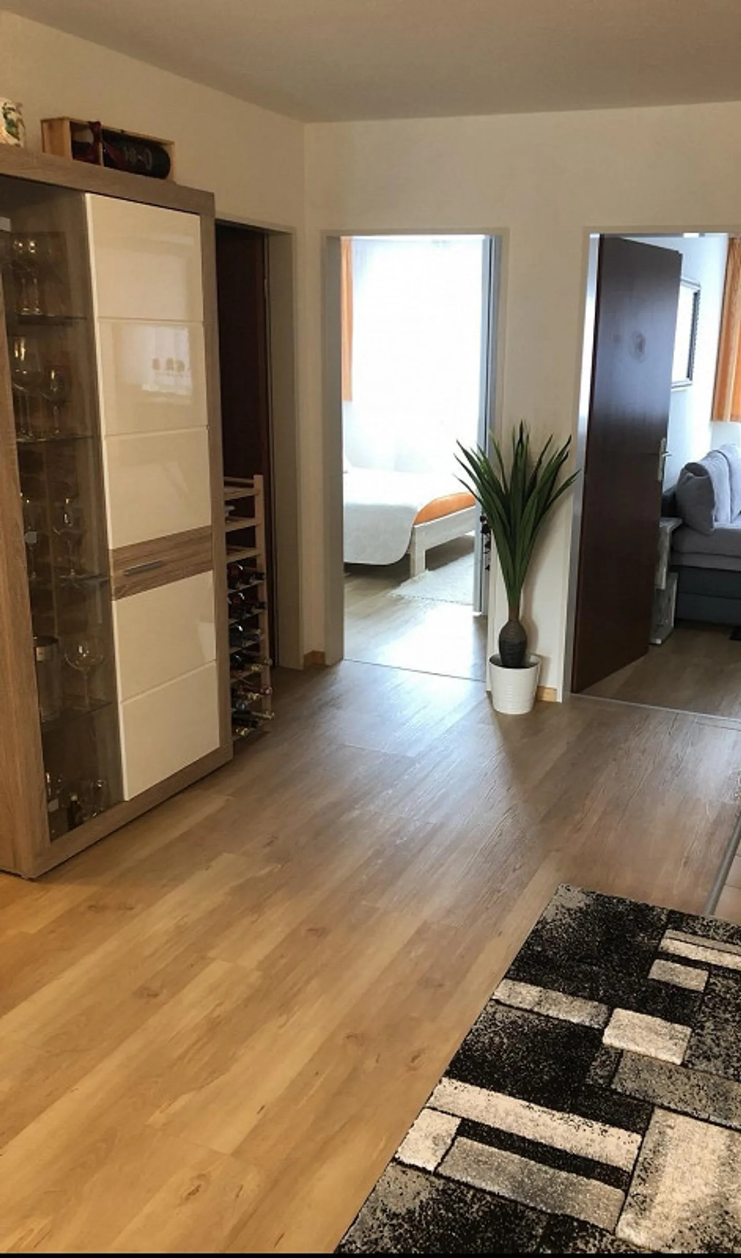 ‼️RECHERCHE UN SOUS-LOCATAIRE‼️  Je cherche un sous-locataire approprié pour mon appartement à 8152 Steinmaur à partir du 01.07.2026. - Photo 4 sur 11