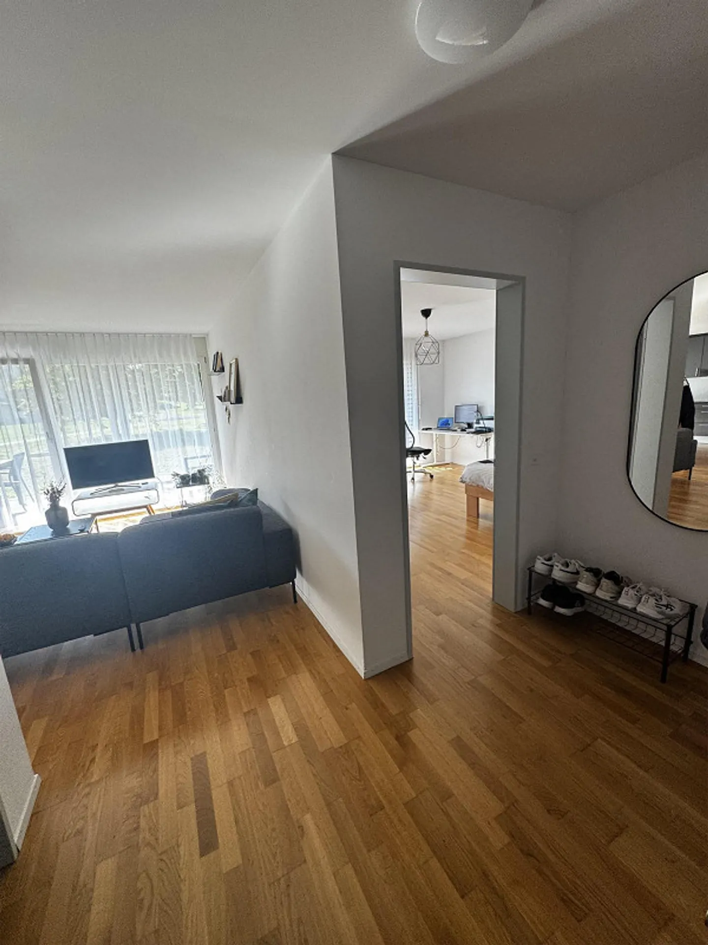 Charming 2.5-room apartment with cozy seating area in Sursee - Photo 5 of 7