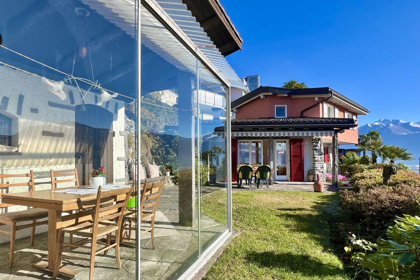SOLD! Single-family house with unobstructed mountain and lake view - Photo 30 of 35