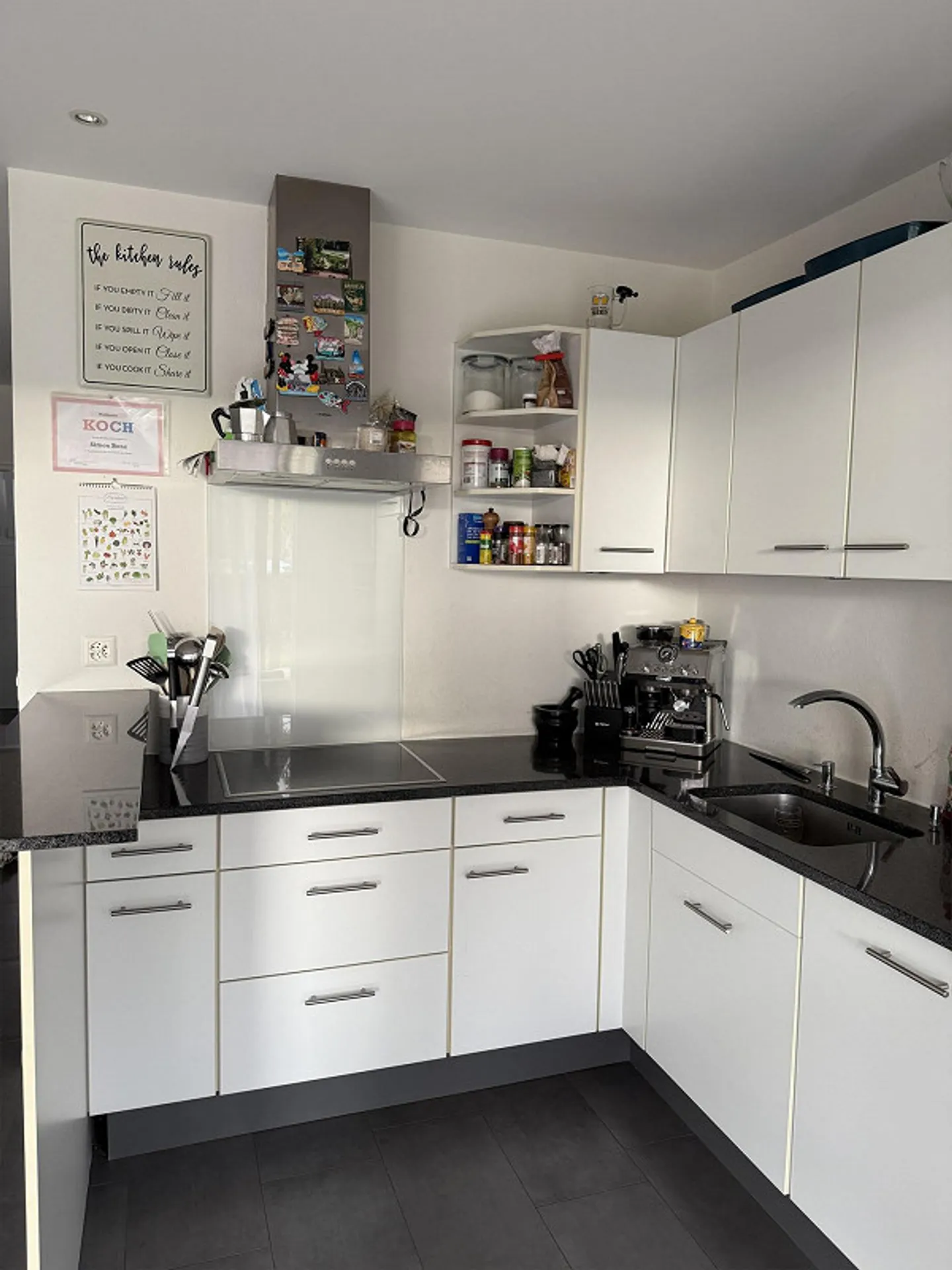 Modern 2.5 Room Apartment with Garden Patio - Photo 5 of 8