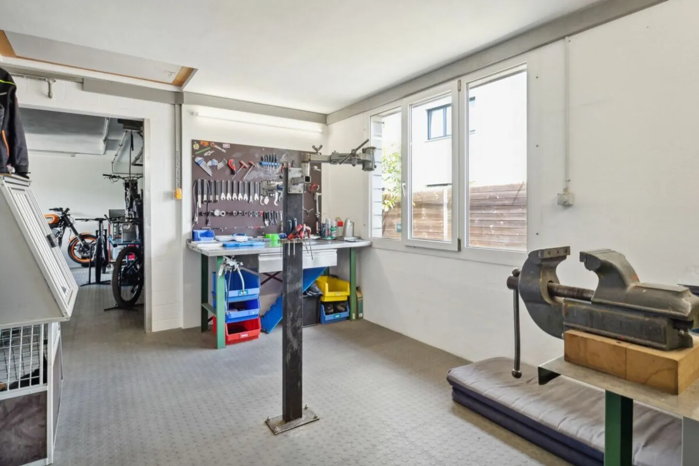 EQUESTRIAN, RESIDENTIAL AND COMMERCIAL PROPERTY WITH DIVERSE USAGE POSSIBILITIES - Photo 17 of 20