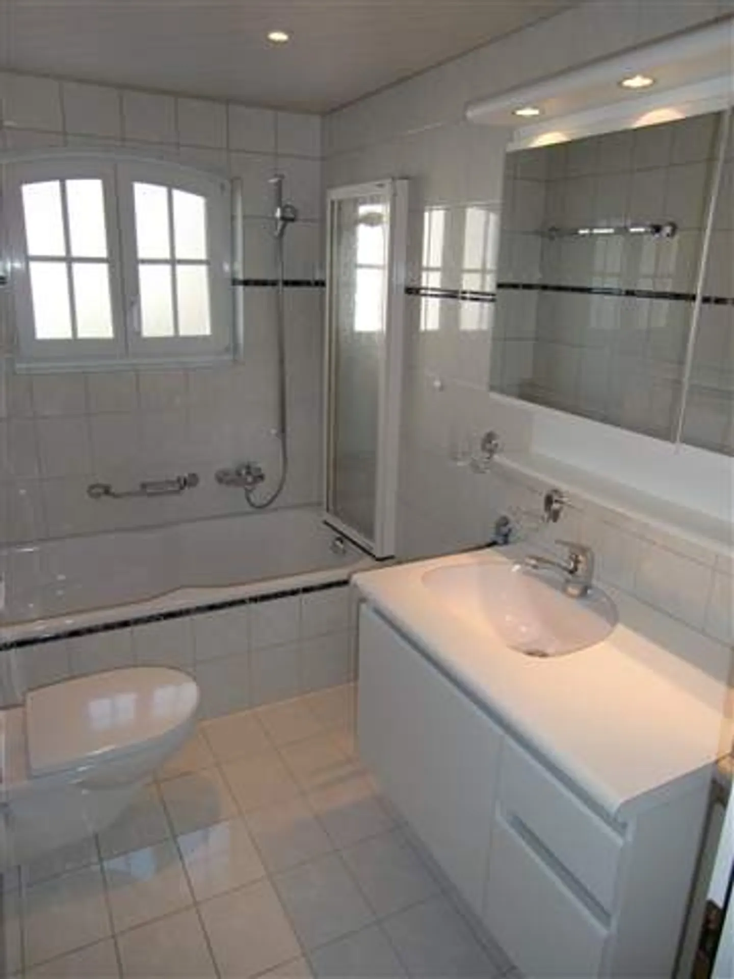 Helle 3.5-Zimmer Wohnung - Foto 2 von 12