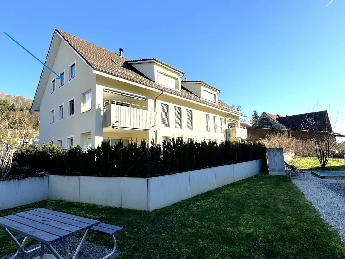 Attraktive Dachwohnung in ländlicher Umgebung, mit Nähe zur Stadt - Foto 2 von 3