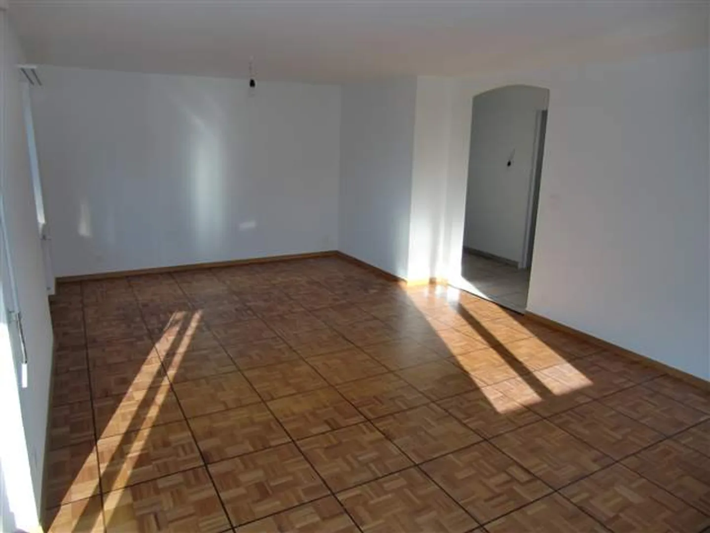 Helle 3.5-Zimmer Wohnung - Foto 3 von 12