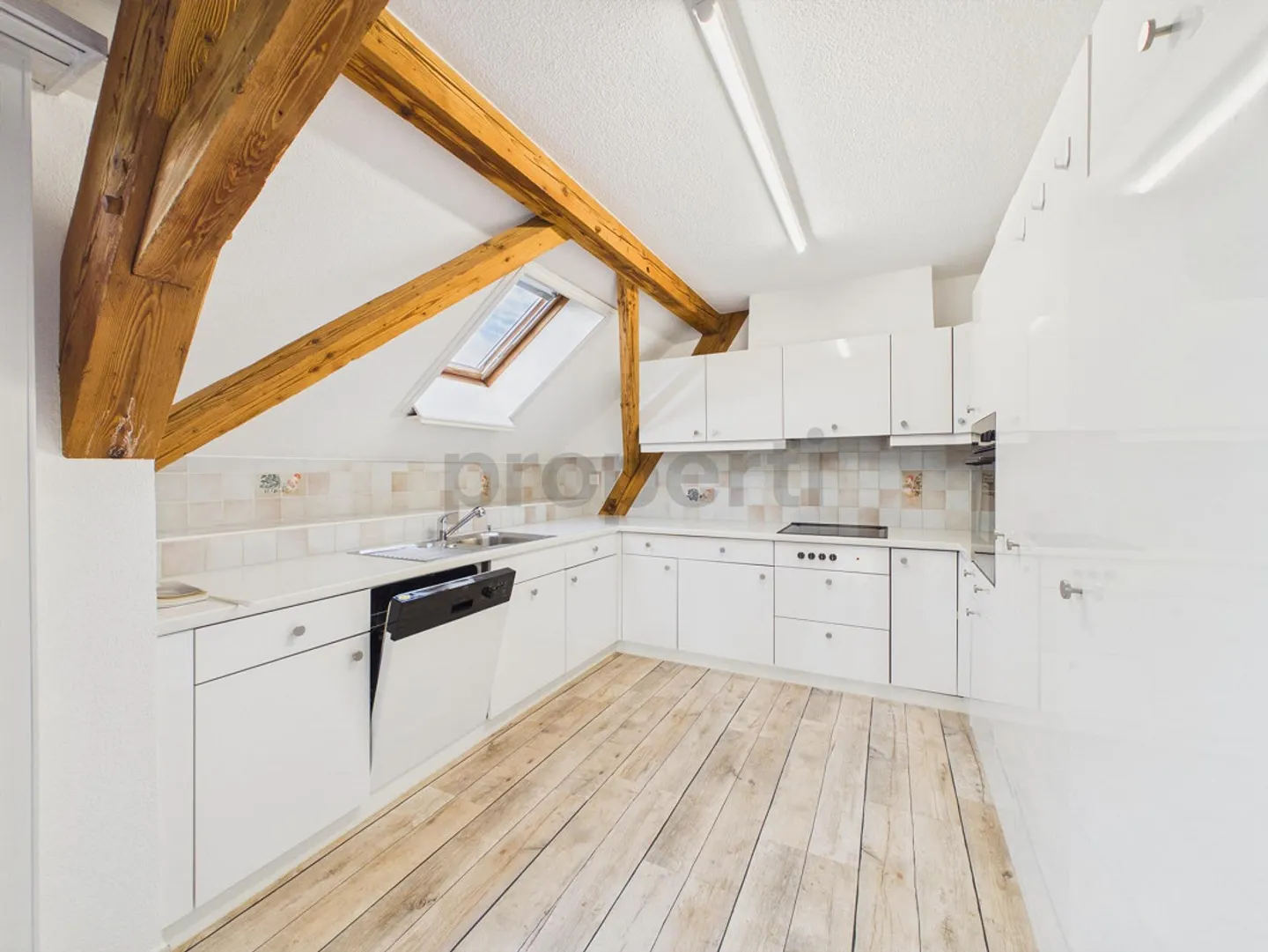 Stilvolle Attika-Wohnung in Lützelflüh - Foto 5 von 12