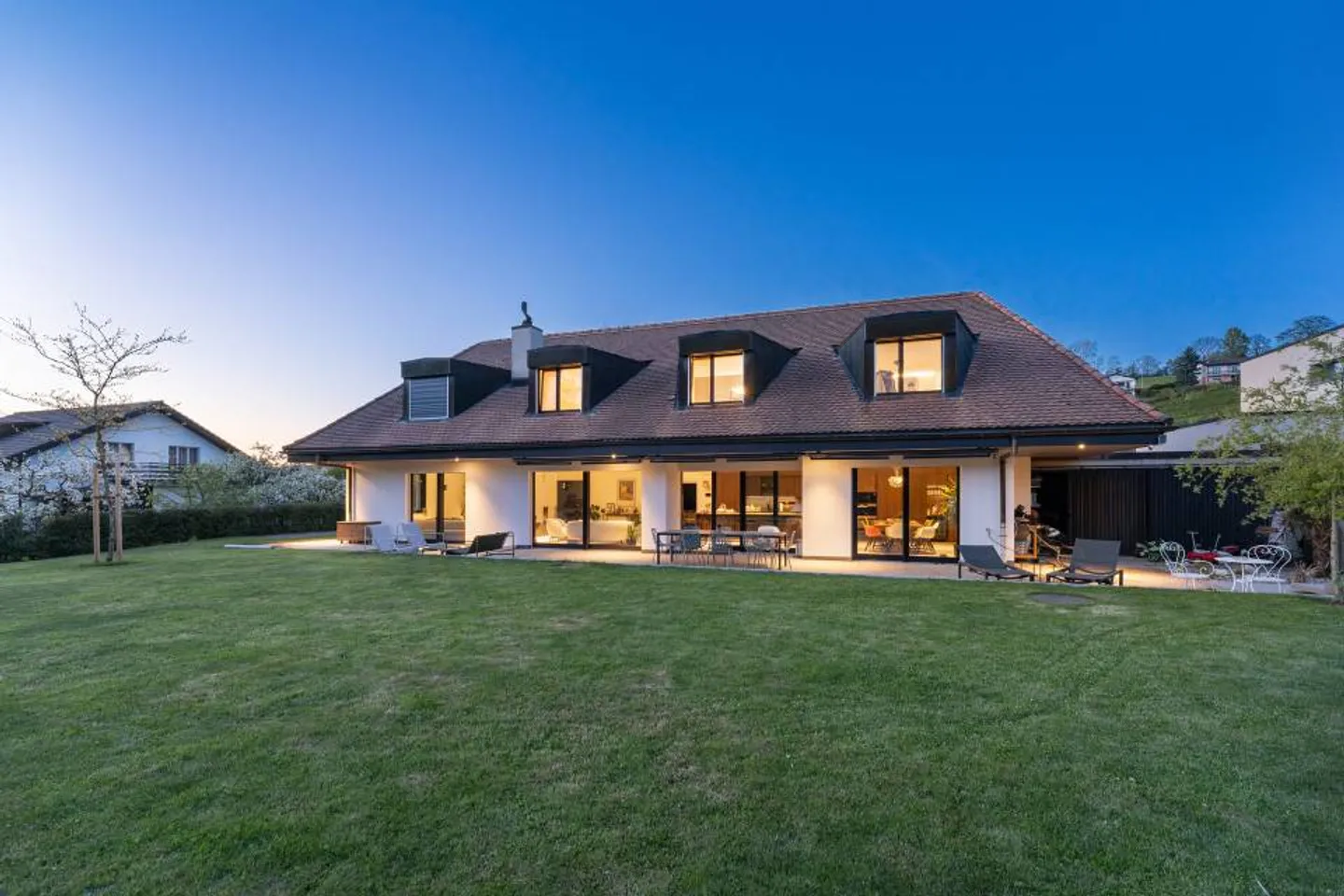 Maison Familiale Exceptionnelle - Photo 1 sur 13