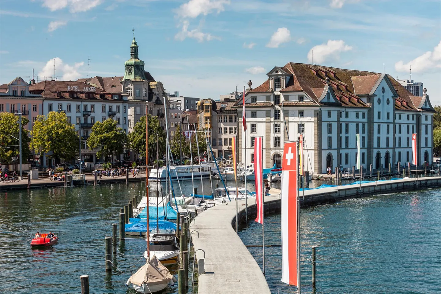 MFH with commercial share 4% BR (old building) - Photo 1 of 1