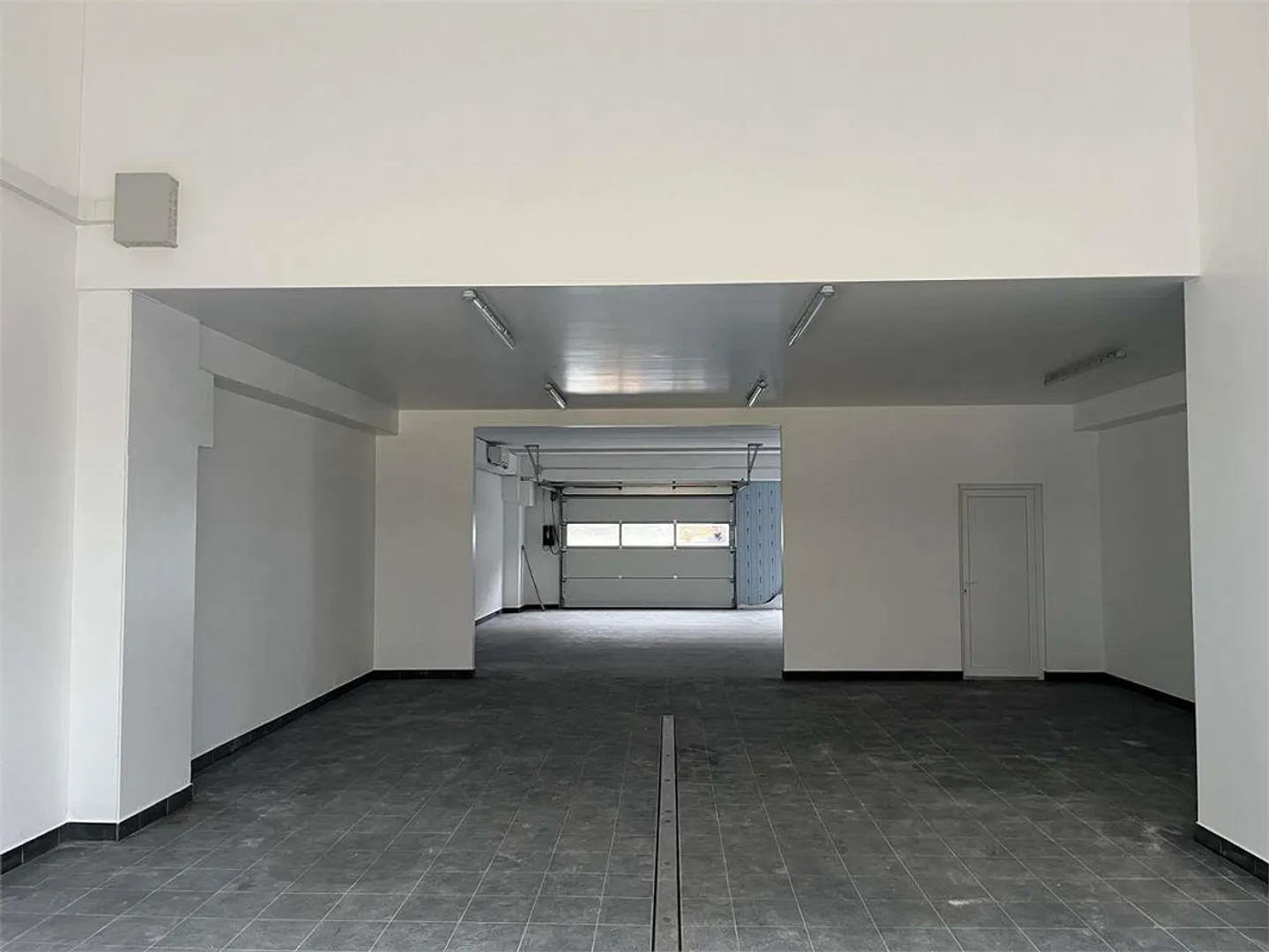 LUGANO BARBENGO: INDUSTRIELLES HANDWERKSGEBÄUDE - Foto 3 von 4