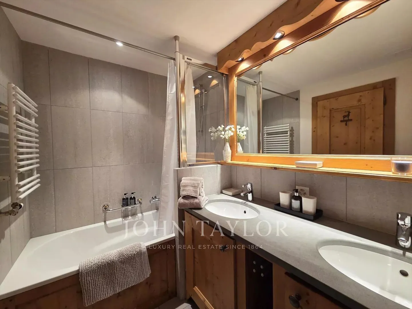 Superb recently renovated apartment 2 minutes from Médran (8 people) - Photo 7 of 12