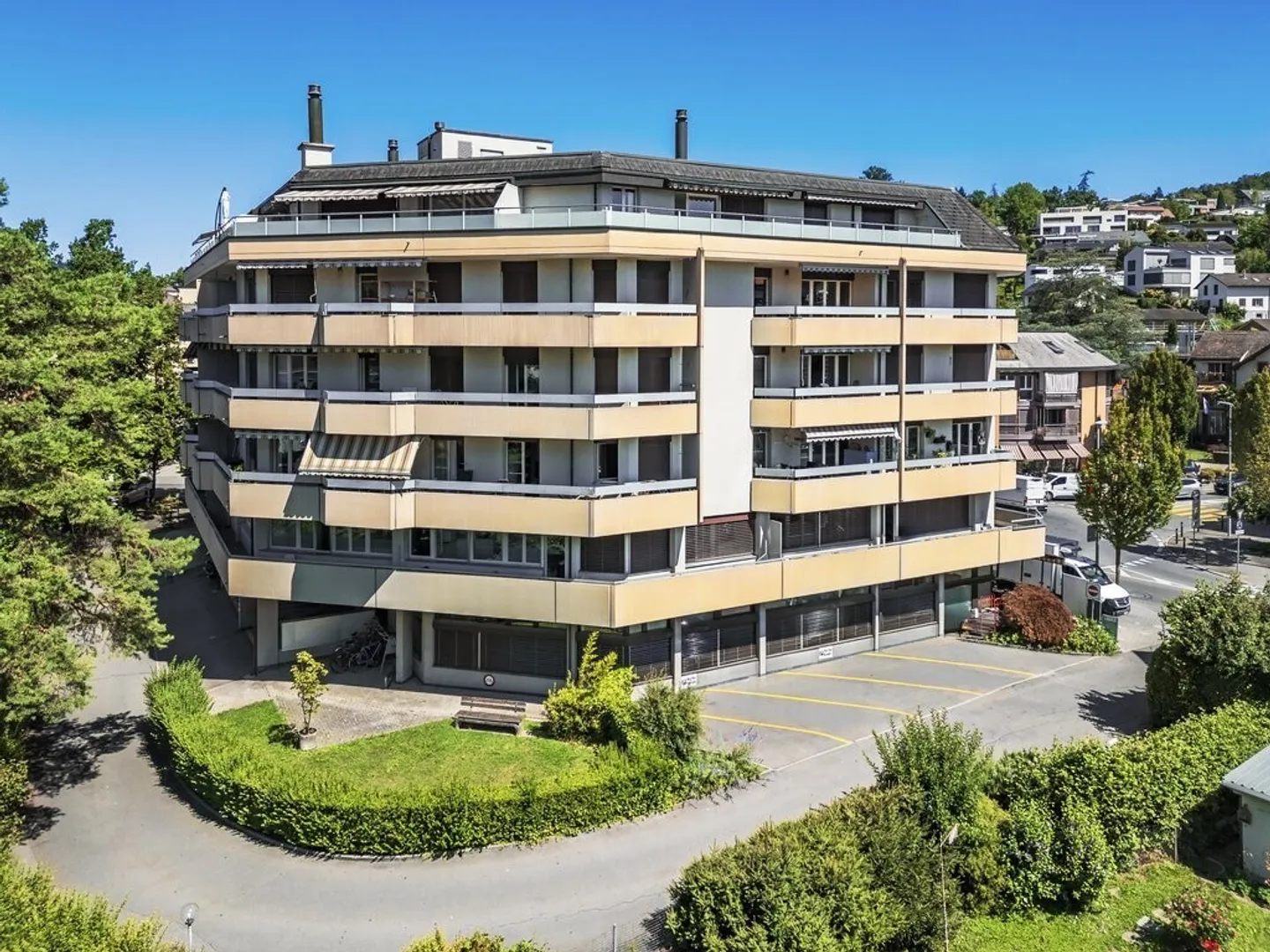 Récemment rénové et élégamment redessiné - vivre comme dans un bâtiment neuf ! - Photo 1 sur 9