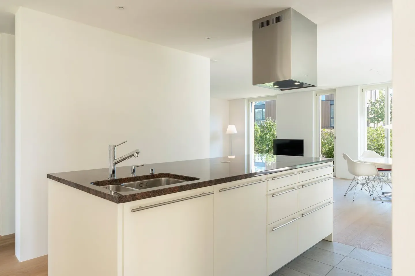 Minergie Garden Apartment: Bright, Modern, Exclusive - Photo 14 of 20