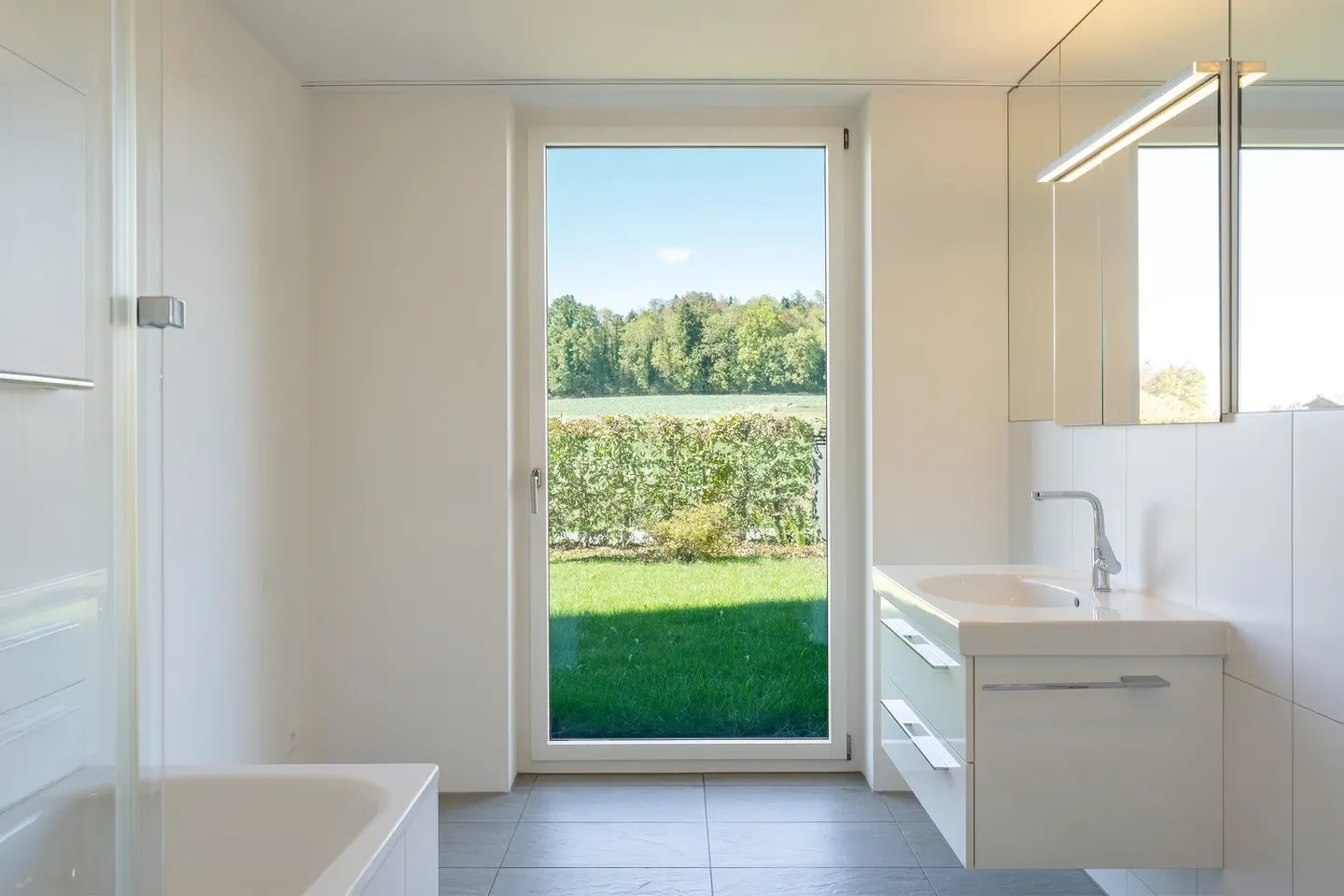 Minergie Garden Apartment: Bright, Modern, Exclusive - Photo 9 of 20
