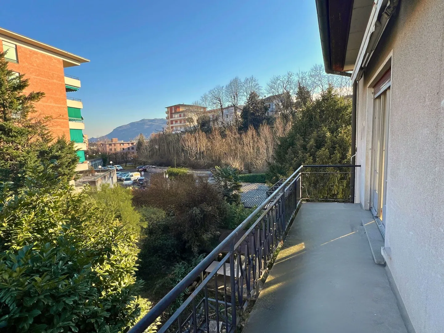 Appartamento in affitto 3.5 locali con balcone e grande giardino a Balerna - Foto 4 di 13