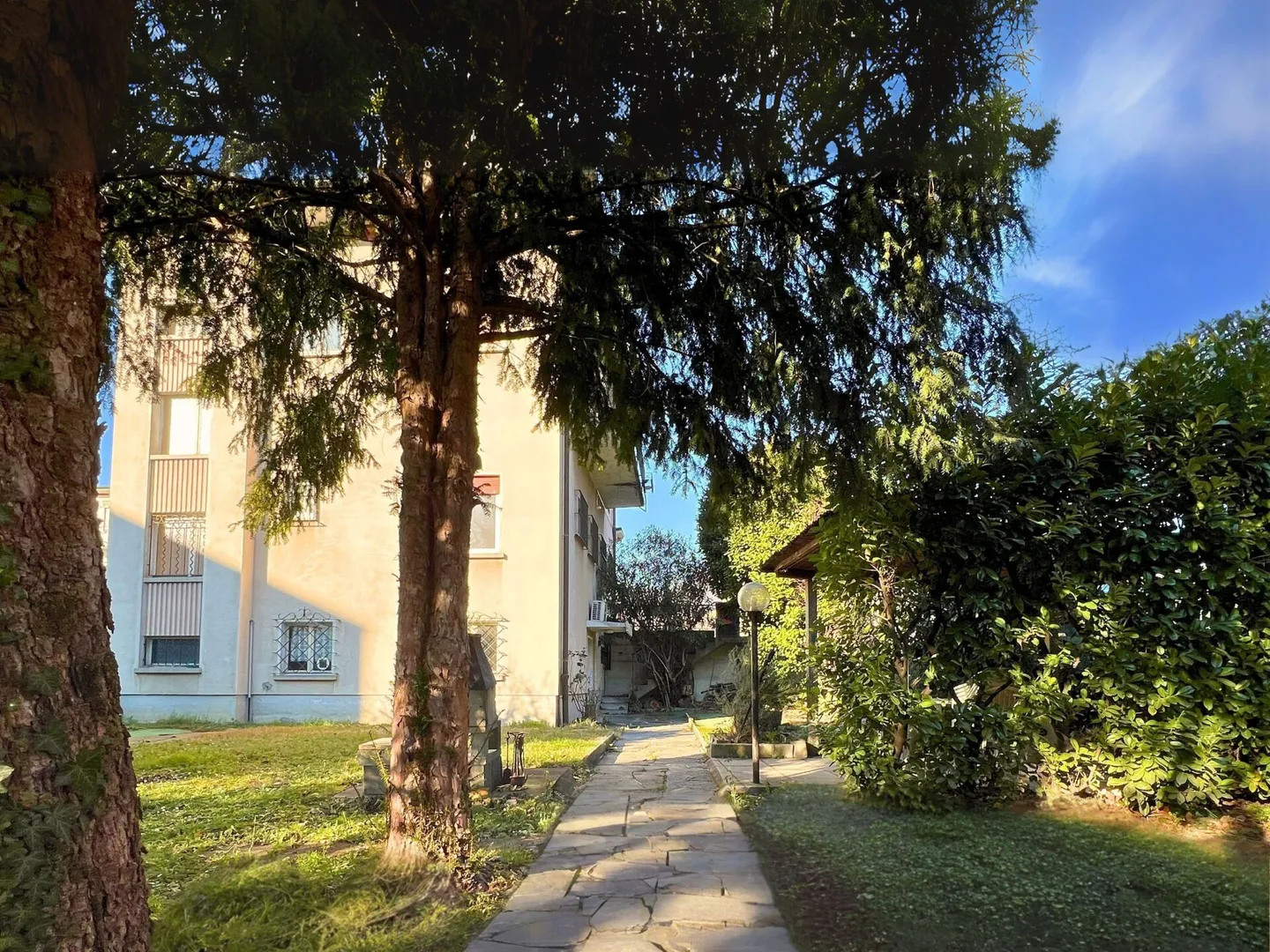 Appartamento in affitto 3.5 locali con balcone e grande giardino a Balerna - Foto 5 di 13