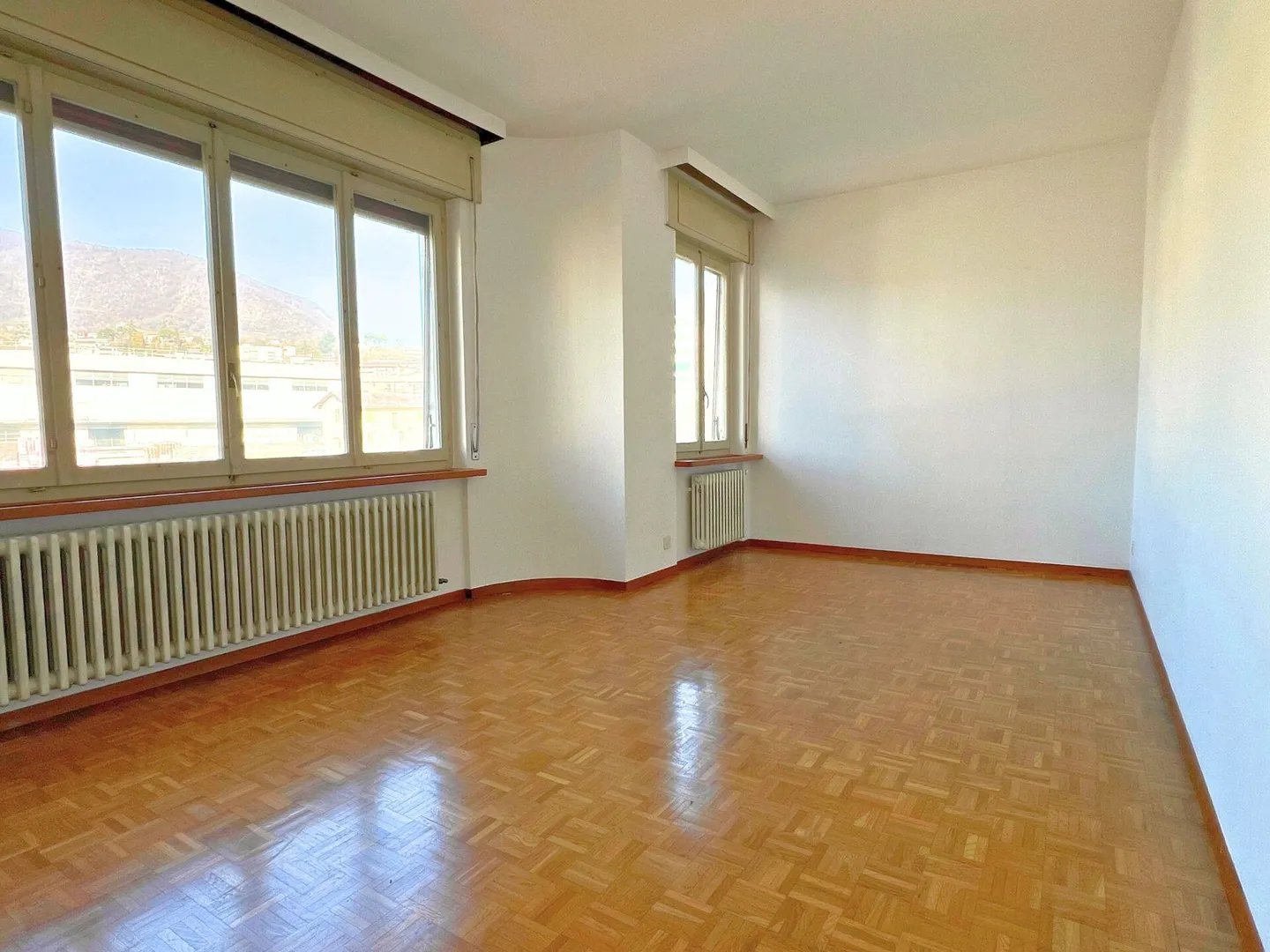 Appartamento in affitto 3.5 locali con balcone e grande giardino a Balerna - Foto 6 di 13