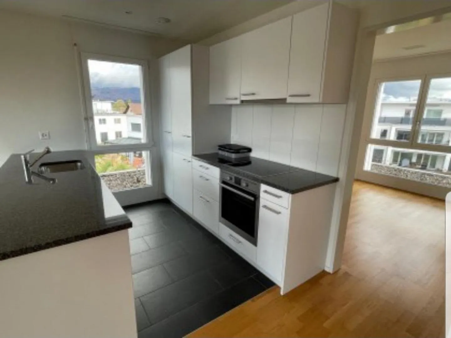 Appartement lumineux à Studen - Photo 10 sur 11