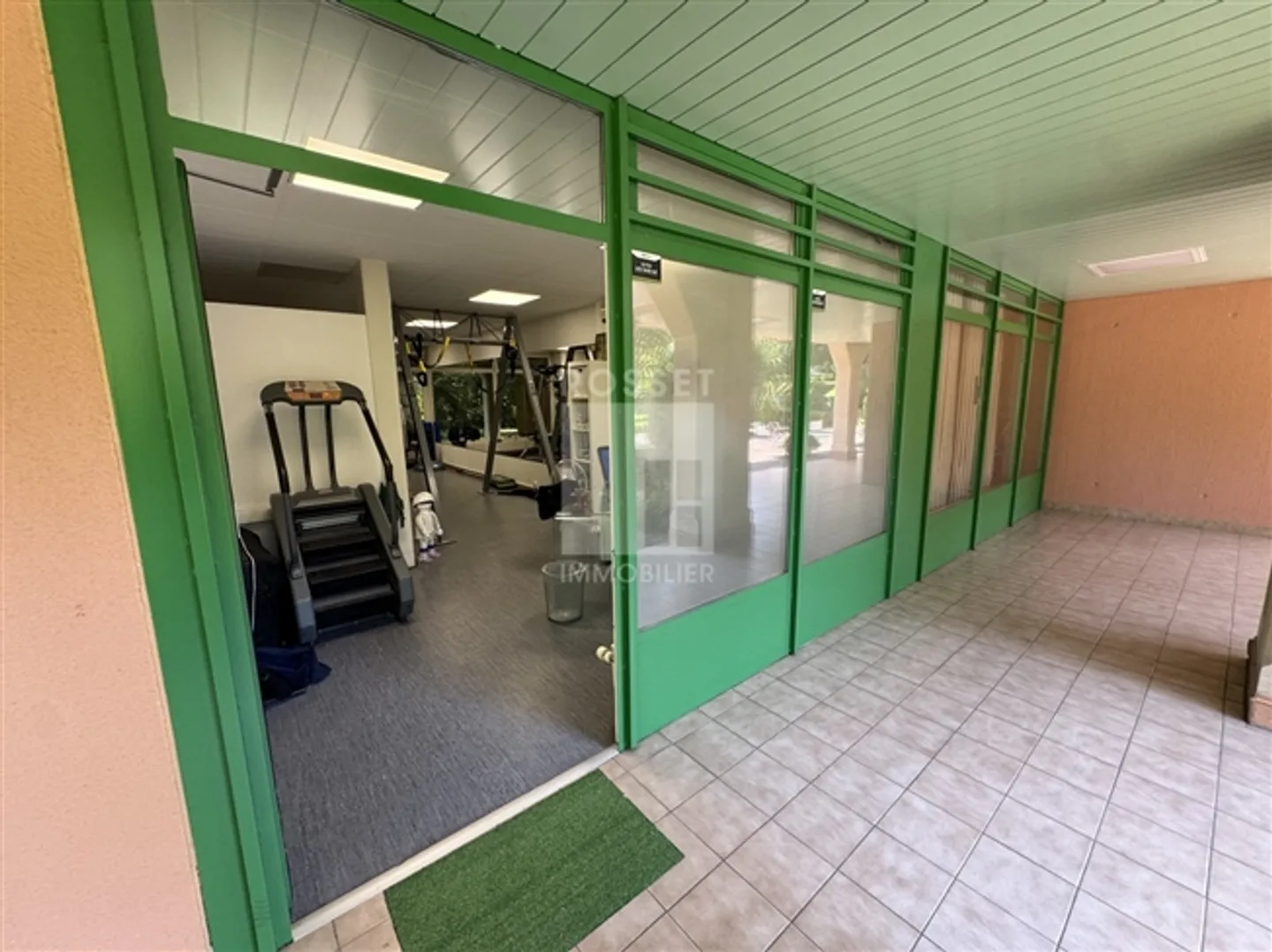 «Passage von ca. 42 m² im Erdgeschoss» - Foto 2 von 6