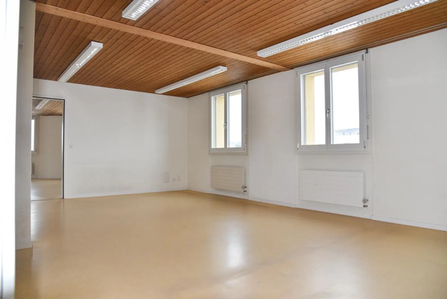 Spacious school/training/office/studio premises 273 m2 - Photo 7 of 12