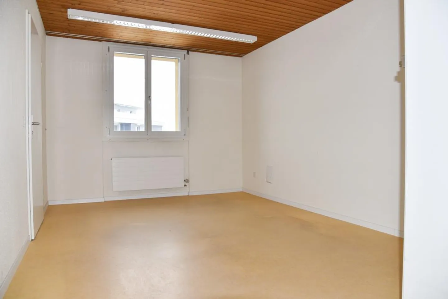 Spacious school/training/office/studio premises 273 m2 - Photo 8 of 12