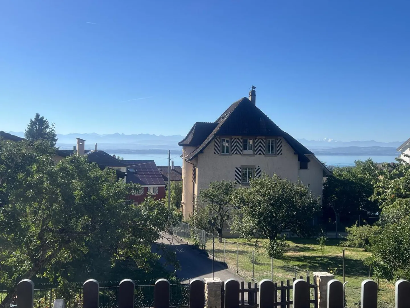 Maison de Village Charmante avec Vue - Photo 4 sur 13