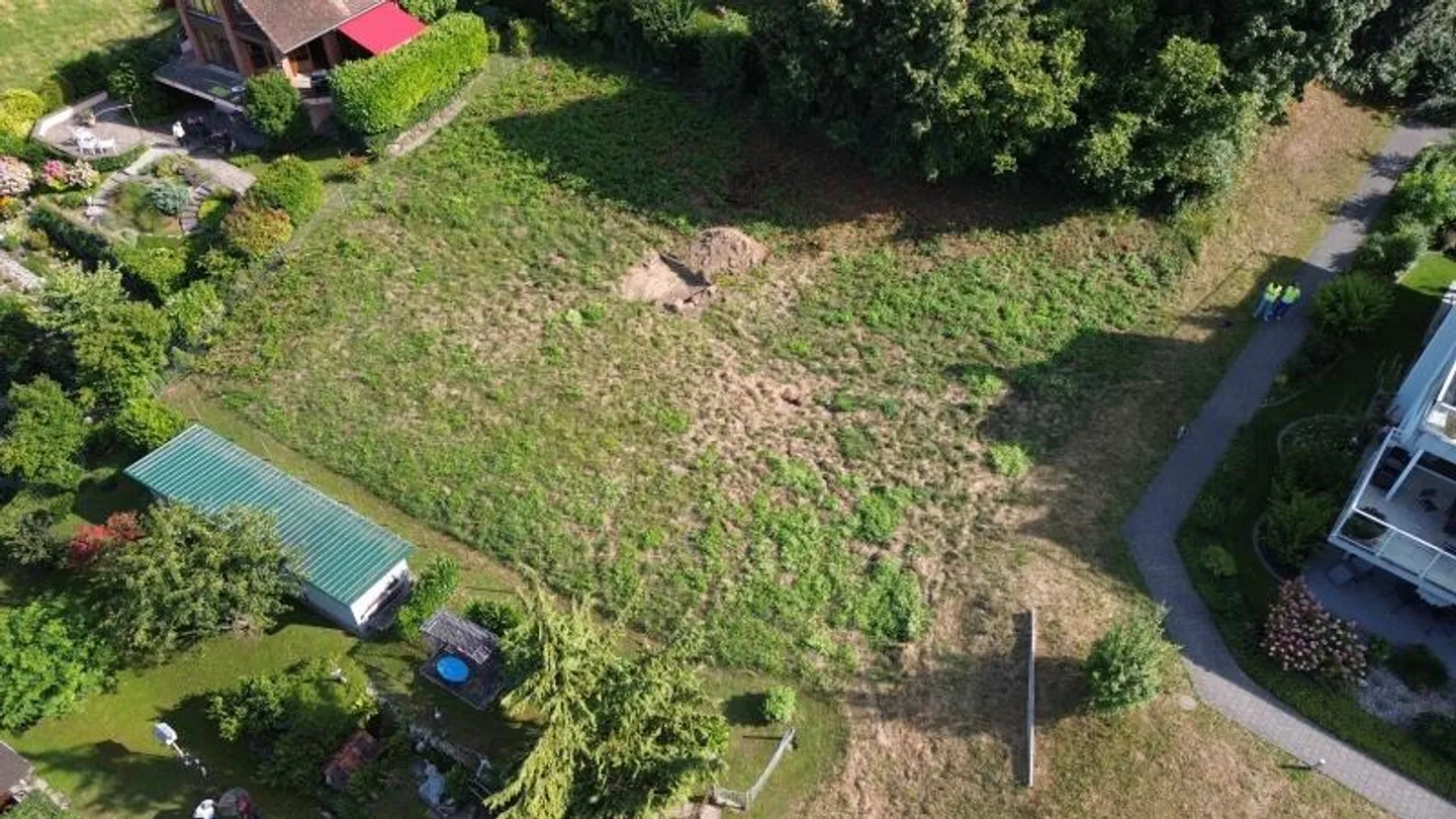 Exclusive building plot in top location with stunning lake view - Photo 4 of 5