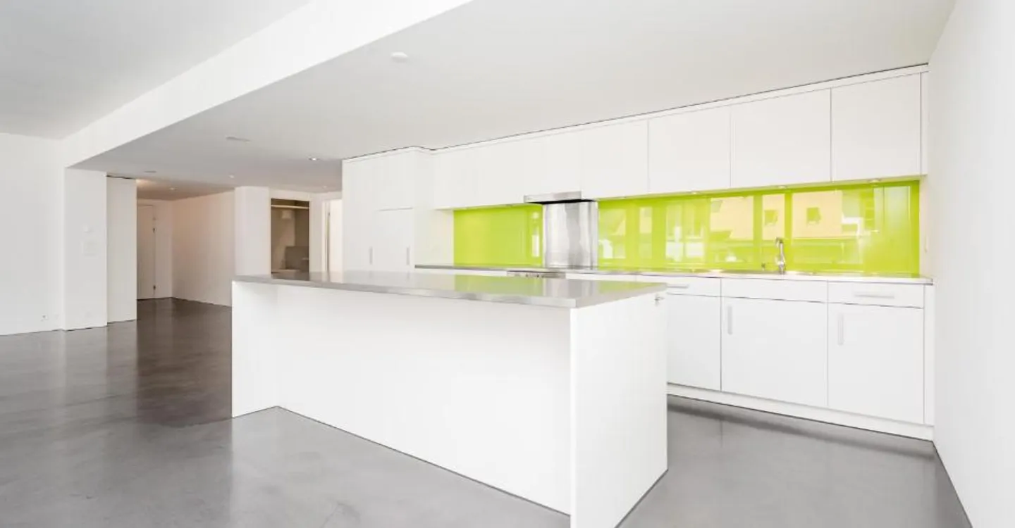 Experience 142m2 of modern living paradise in the heart of Biel! - Photo 5 of 7
