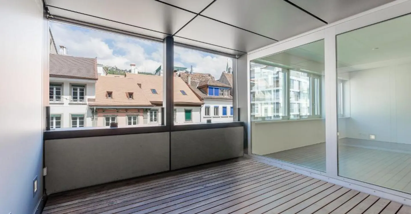Experience 142m2 of modern living paradise in the heart of Biel! - Photo 7 of 7