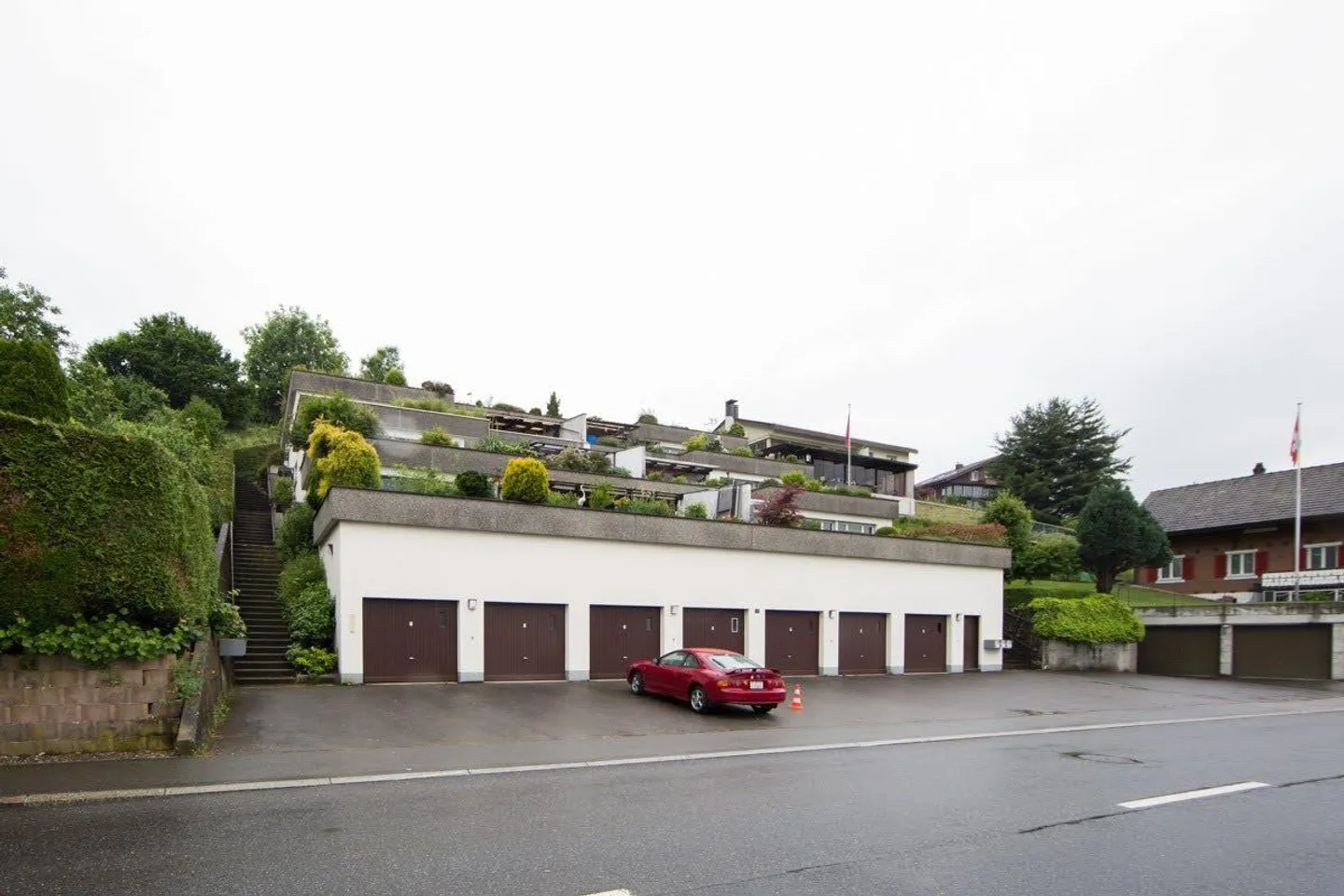 Charmante et spacieuse maison de 4,5 pièces avec vue sur le lac et grande terrasse - disponible à partir du 1er juin - Photo 1 sur 10