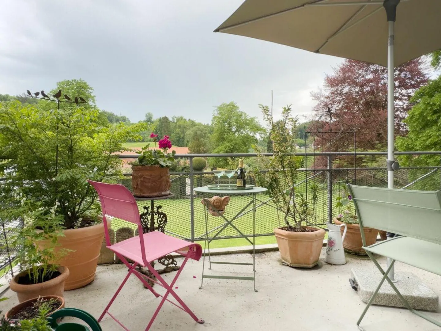 Appartamento unico di 4 stanze con numerosi comfort nel parco del castello Cou - Foto 6 di 30