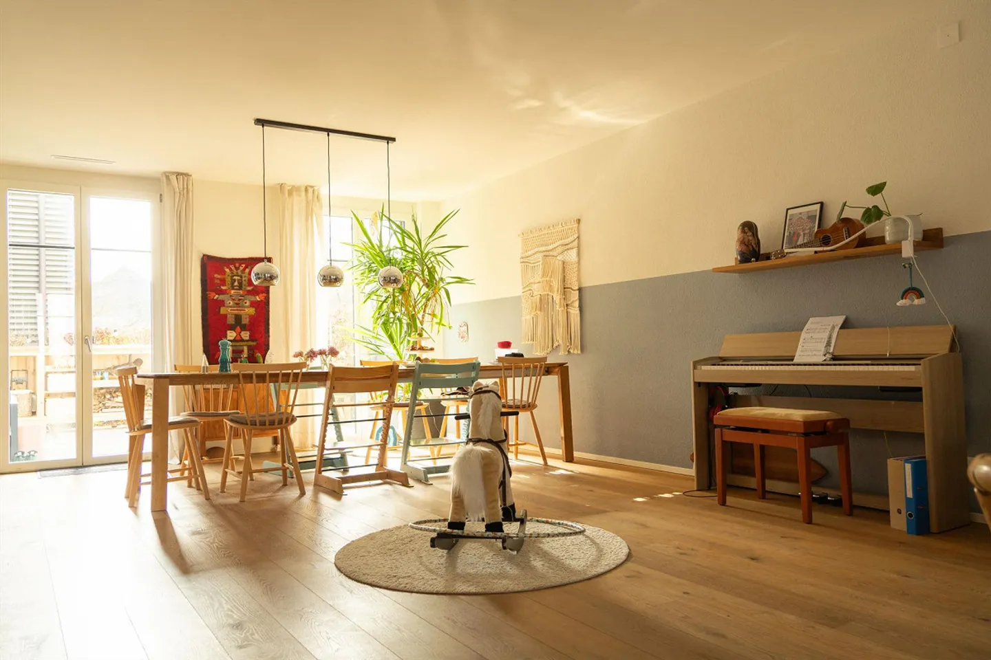 Modern 6.5-Room House in Rifferswil — Mortgage 0.62% transferable - Photo 1 of 18