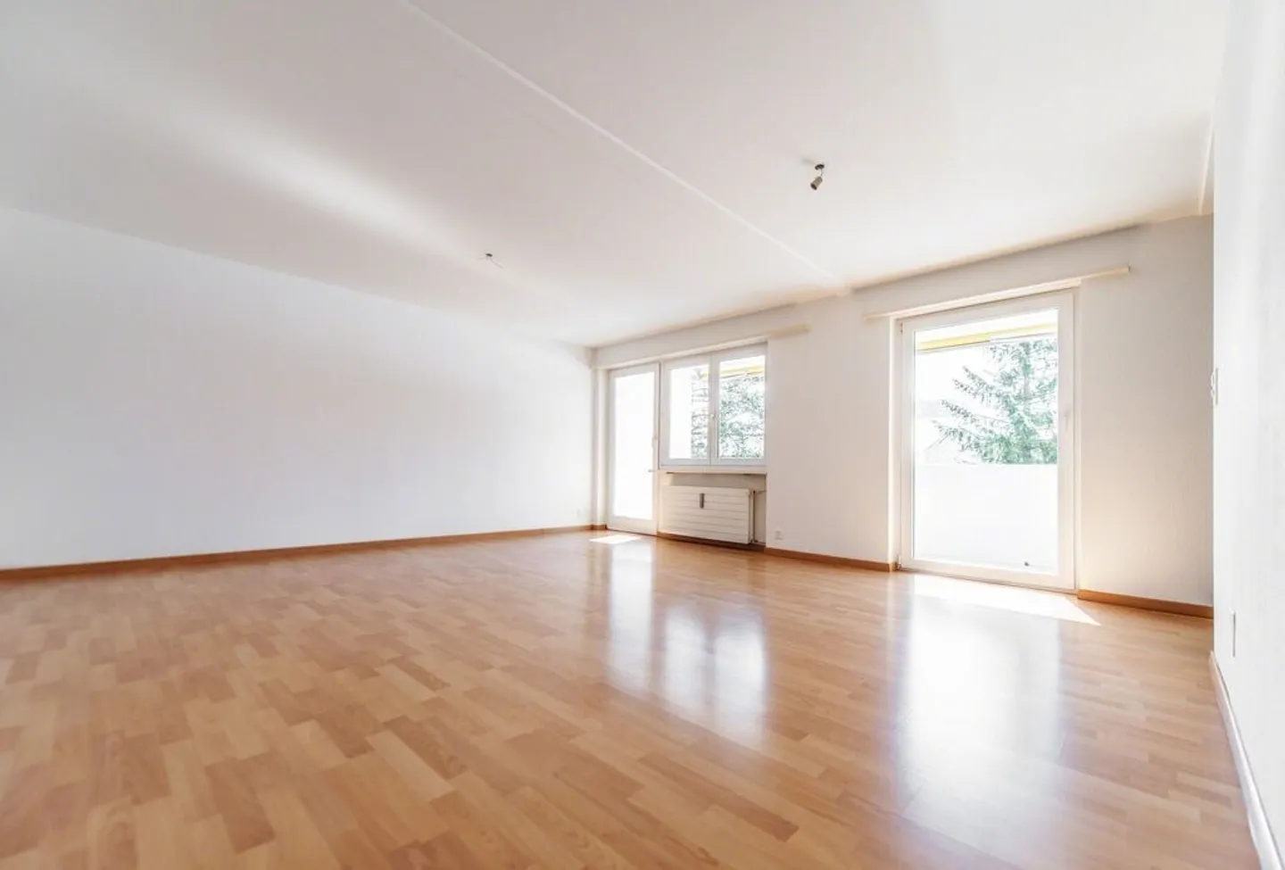 Living is ... Enjoying the sun on the balcony! - Photo 5 of 7