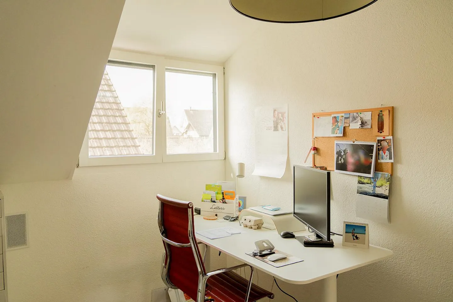 Modern 6.5-Room House in Rifferswil — Mortgage 0.62% transferable - Photo 11 of 18
