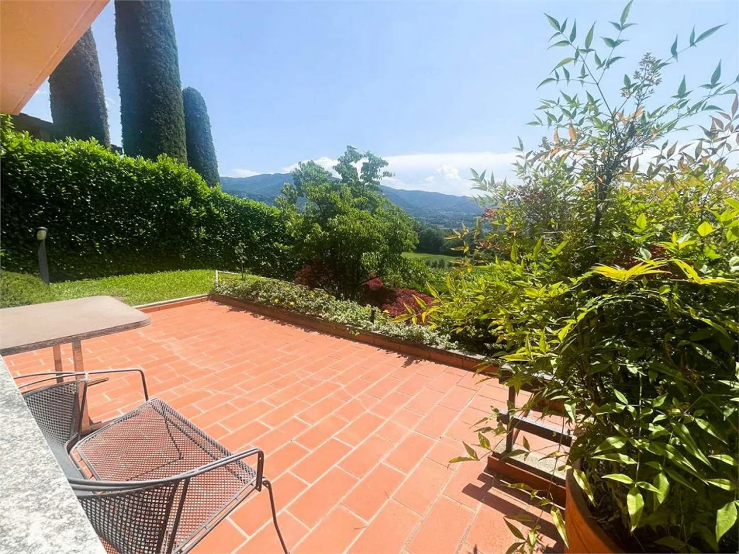 Casa di campagna esclusiva a Besazio con annesso, piscina e vista panoramica - Foto 6 di 13