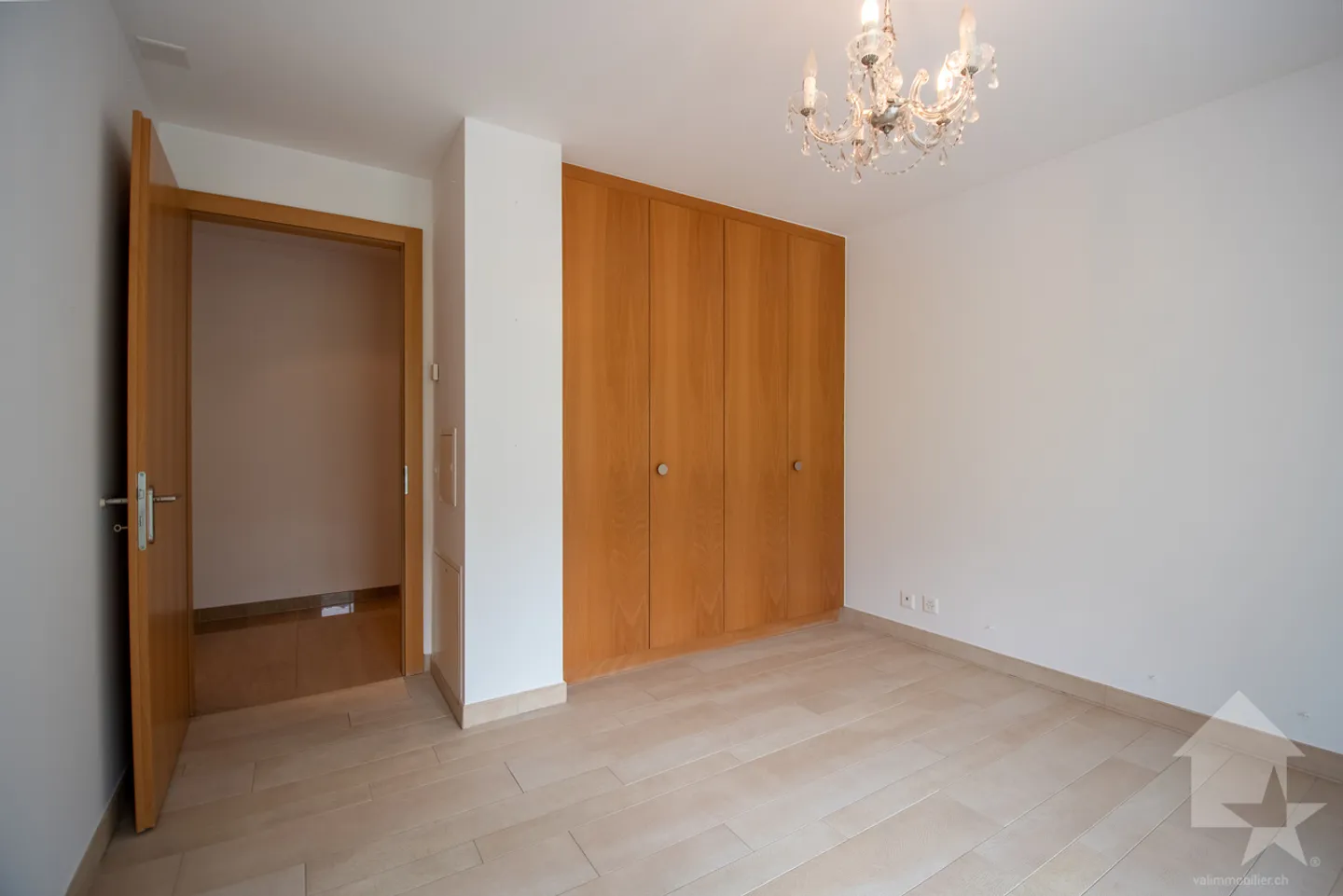 Geräumige Durchgangswohnung in den Bains de Saillon - Foto 14 von 19