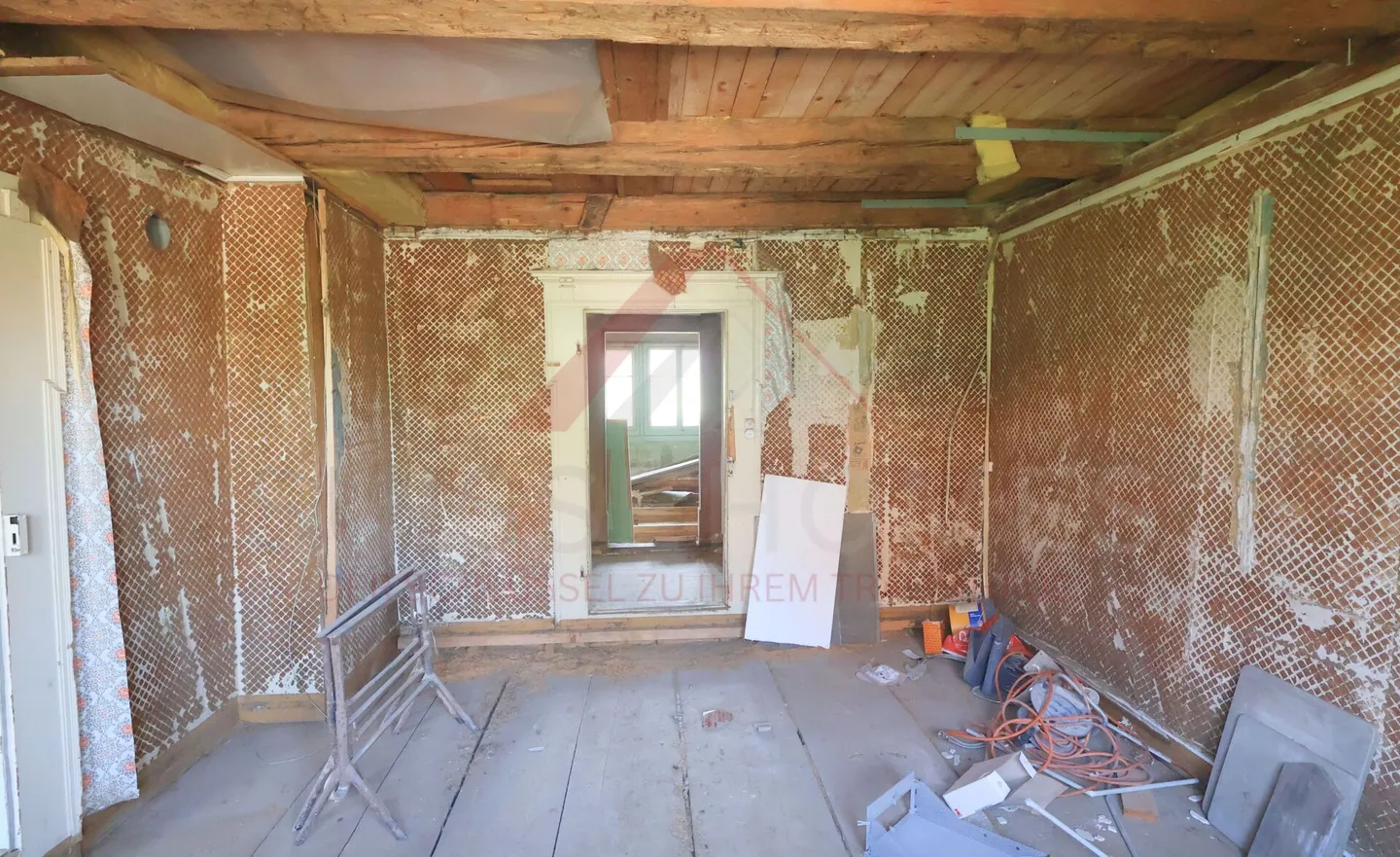 Sanierungsobjekt mit genehmigtem Bauprojekt - Wohn- & Geschäftshaus in Urtenen-Schönbühl - Foto 15 von 23