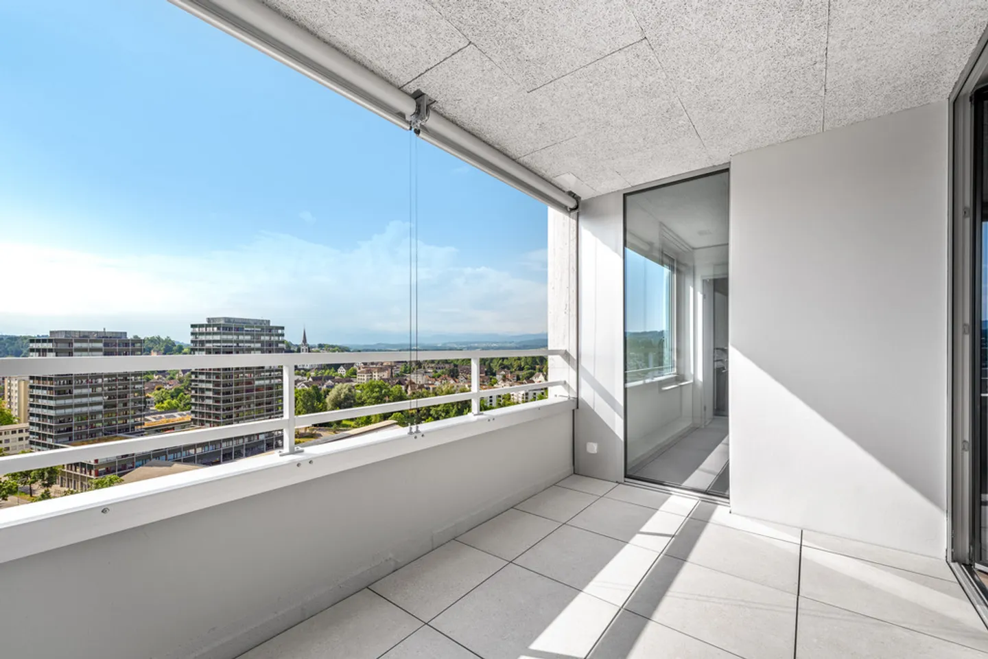 Neubauwohnung mit Aussicht in Uster - Foto 8 von 12
